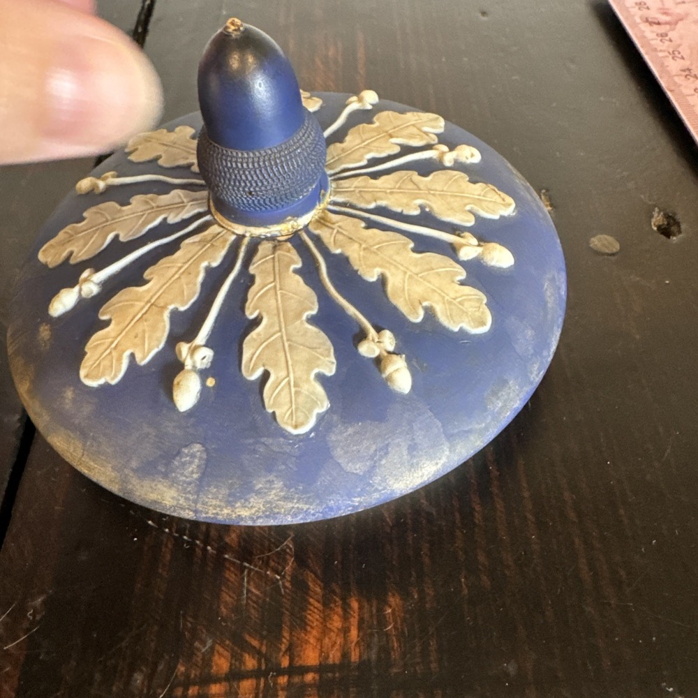 Wedgwood JASPERWARE Blue on Cream 7 1/2" Candy Jar w/Lid Acorn Finial SEE DESCRI - Picture 8 of 14